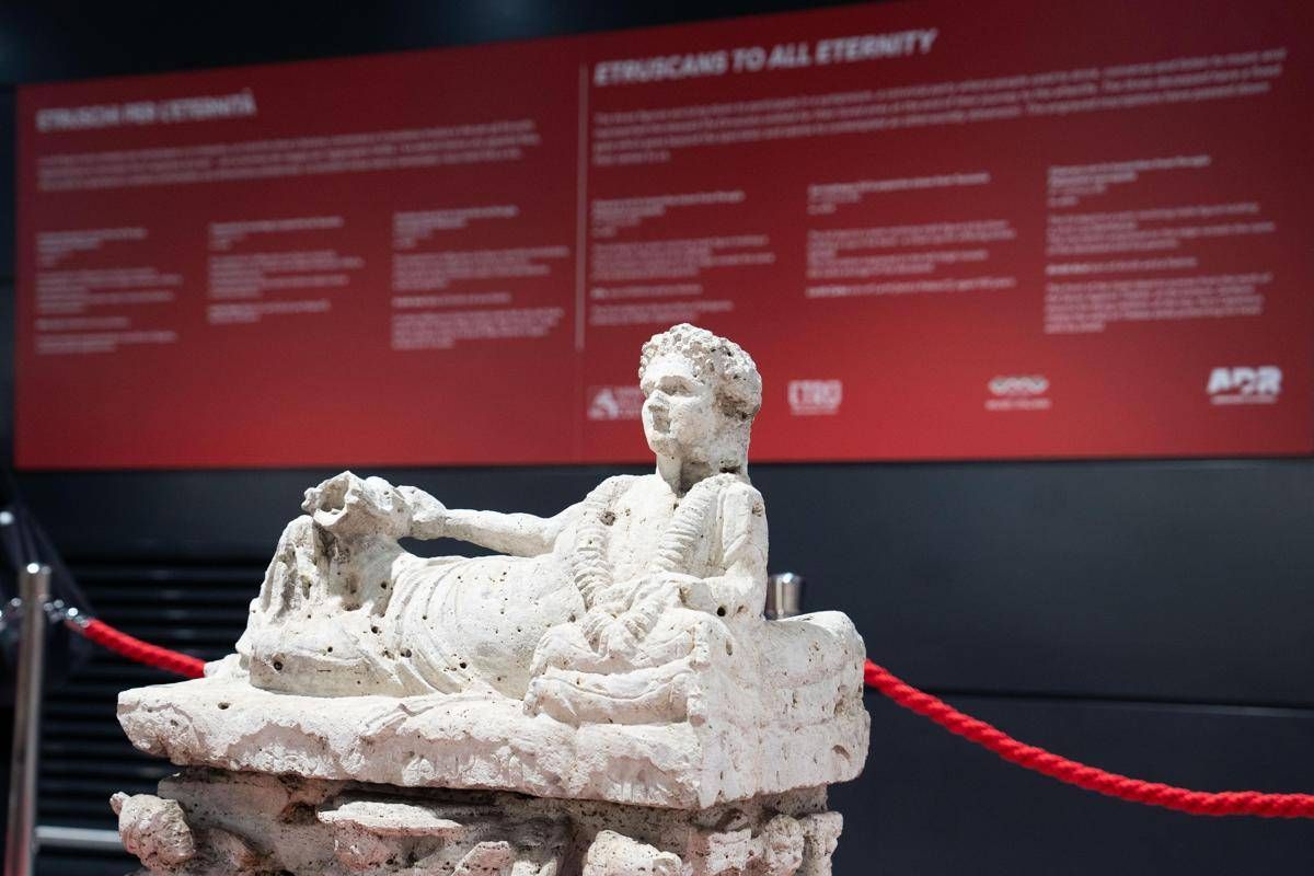 'Etruschi per l’eternità’, inaugurata esposizione sculture al Terminal 1 di Fiumicino
