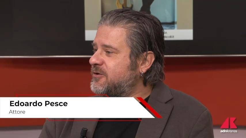 Edoardo Pesce Sogno Un Rugantino In Stile La La Land Con I Edoardo Pesce Sogno Un Rugantino In Stile La La Land Con I Costumi Di Peaky Blinders 