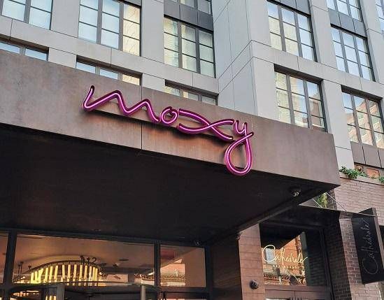 Barselona'dan New York'a 10 yıllık ikonik tasarım ve yenilikçi konukseverlik