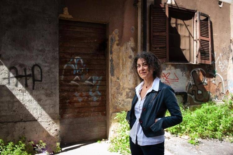 La scrittrice Maria Grazia Calandrone