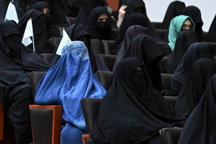 Donne in Afghanistan  - (Afp)