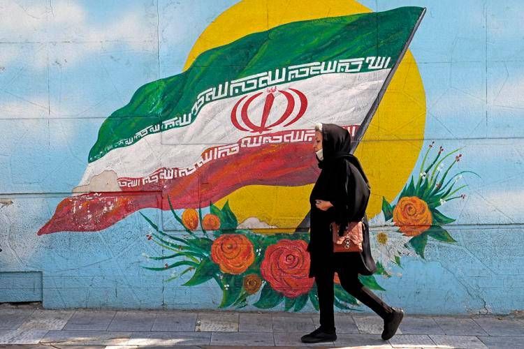 Iran indebolito si prepara a Trump: Teheran pronta a negoziare sul nucleare?