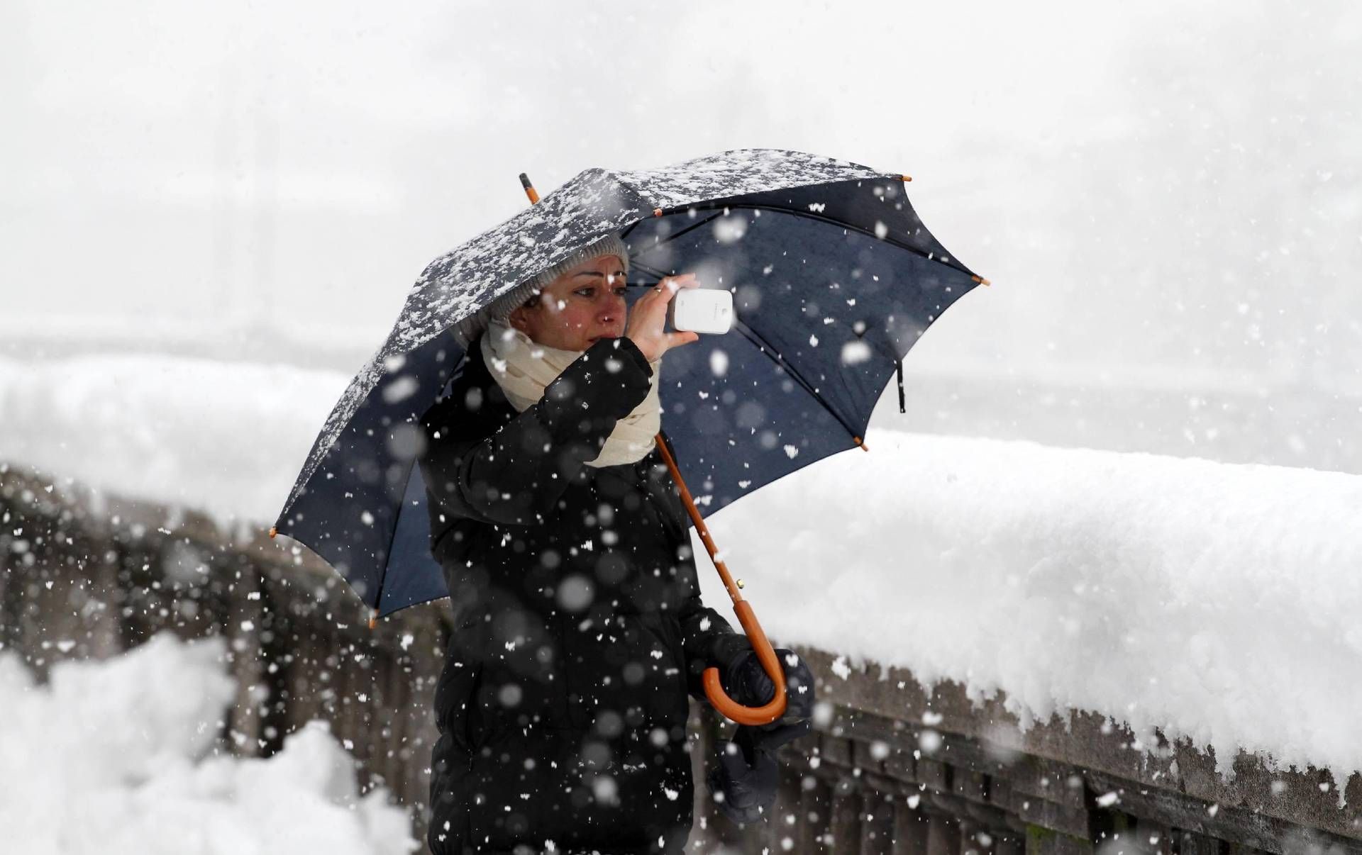 Allerta meteo Italia: nuova ondata di pioggia, neve e vento prima di Pasqua