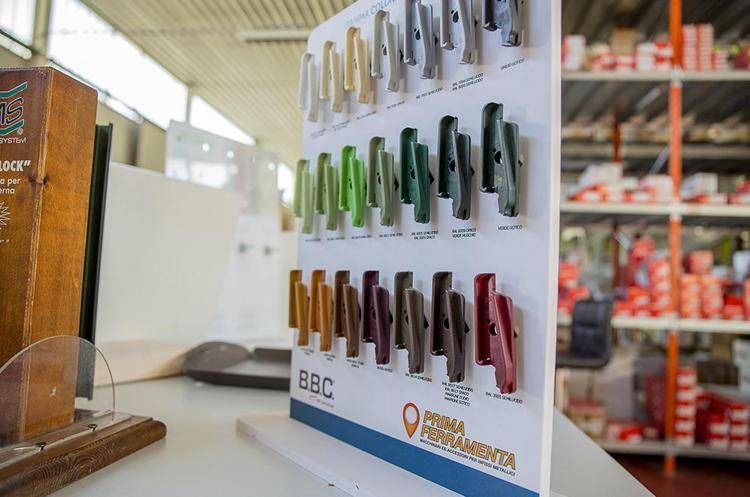 Prima Ferramenta - accessori per infissi