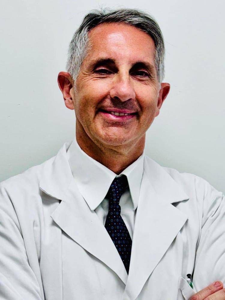 Prof. Francesco Franceschi, direttore del dipartimento di Chirurgia Ortopedica e Traumatologia presso l'Ospedale San Pietro Fatebenefratelli e professore di Ortopedia alla Link