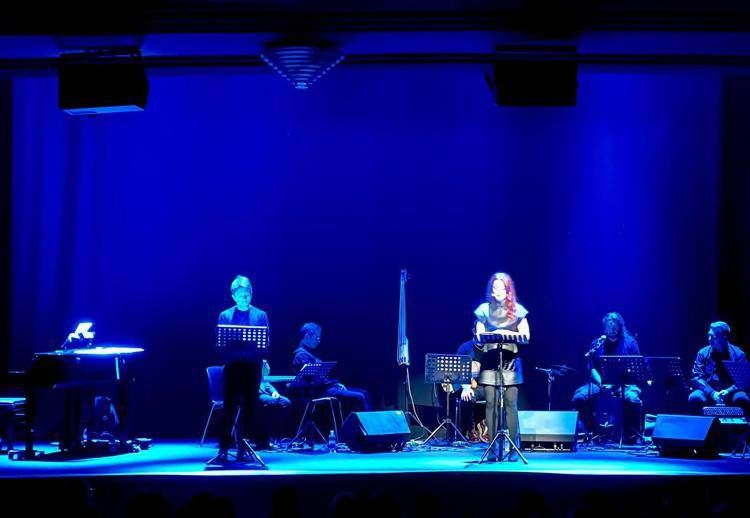 Mellone in scena alla Sala Umberto, in platea da Nastasi a Parenzo. E c'è anche Arianna Meloni