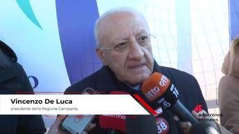 Gragnano, De Luca: “Balneabilità del Golfo di Napoli, un obiettivo fondamentale. Entro un anno e mezzo completato il risanamento del Sarno”