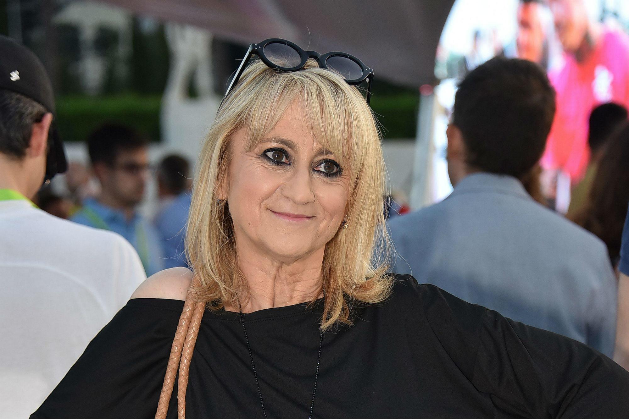 Luciana Littizzetto pankreatit için hastaneye yatırıldı: semptomlar, nedenler ve bakım