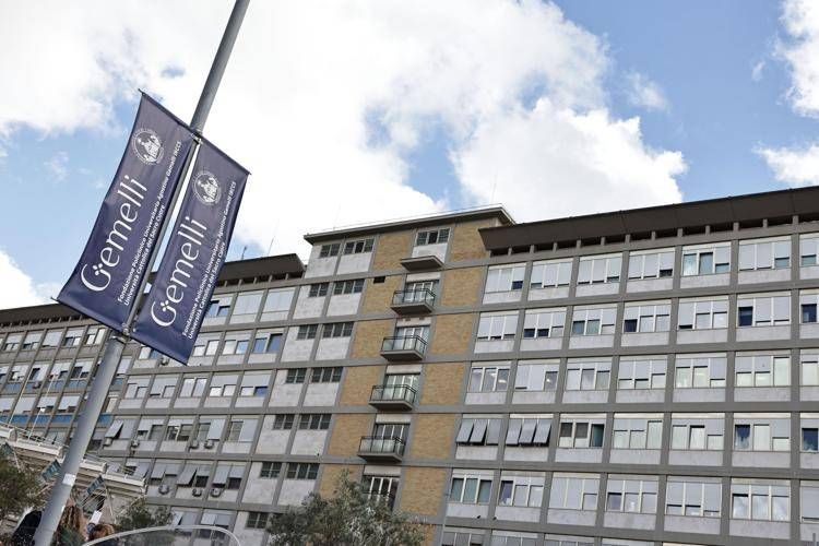 Il Policlinico Gemelli (Fotogramma/Ipa)