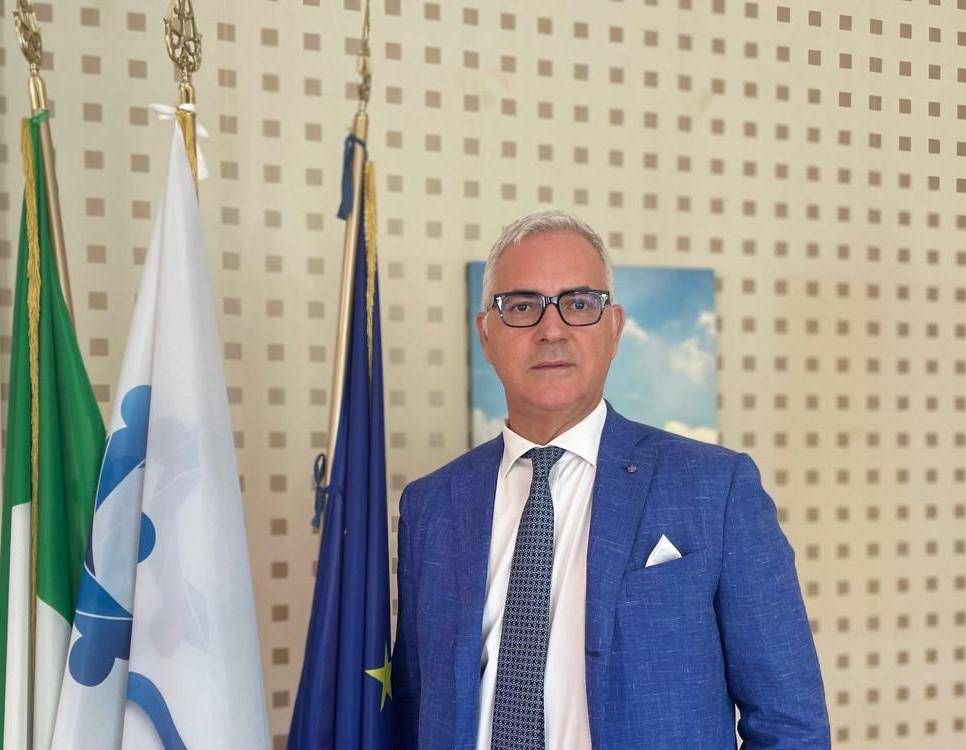 “TFS/kıdem tazminatı işçilere, kamu yöneticilerine en çok cezalandırılanlar arasında ödeme ödemeleri”