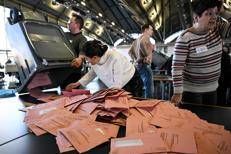 Un seggio elettorale in Germania - (Afp)
