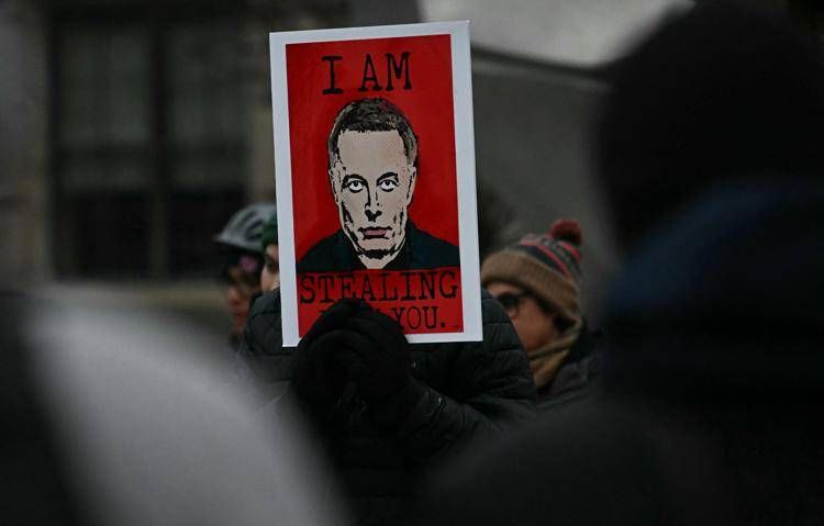 Proteste contro le politiche di Musk - (Afp)