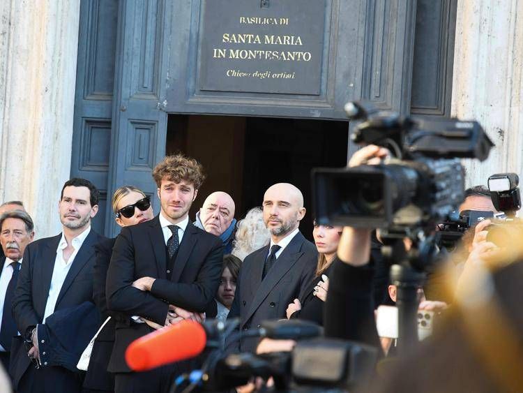 Paolo Ciavarro e Andrea Rizzoli, funerali di Eleonora Giorgi - Fotogramma/IPA