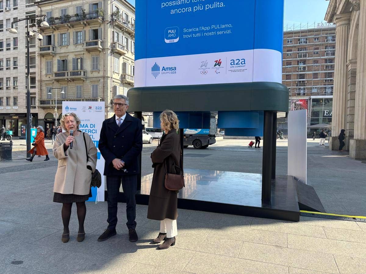 A Milano 'Mettici la testa' campagna contro l'uso improprio dei cestini stradali