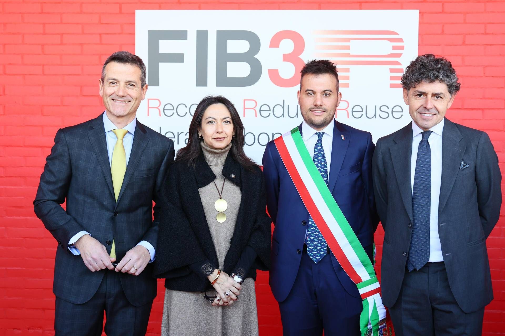 Hera, karbon fiber yenilenen bir bitki olan FIB3R'yi sunar