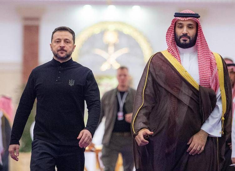 Volodymyr Zelensky e Mohammed Bin Salman a Gedda, sede dei colloqui Ucraina-Usa - Fotogramma /Ipa