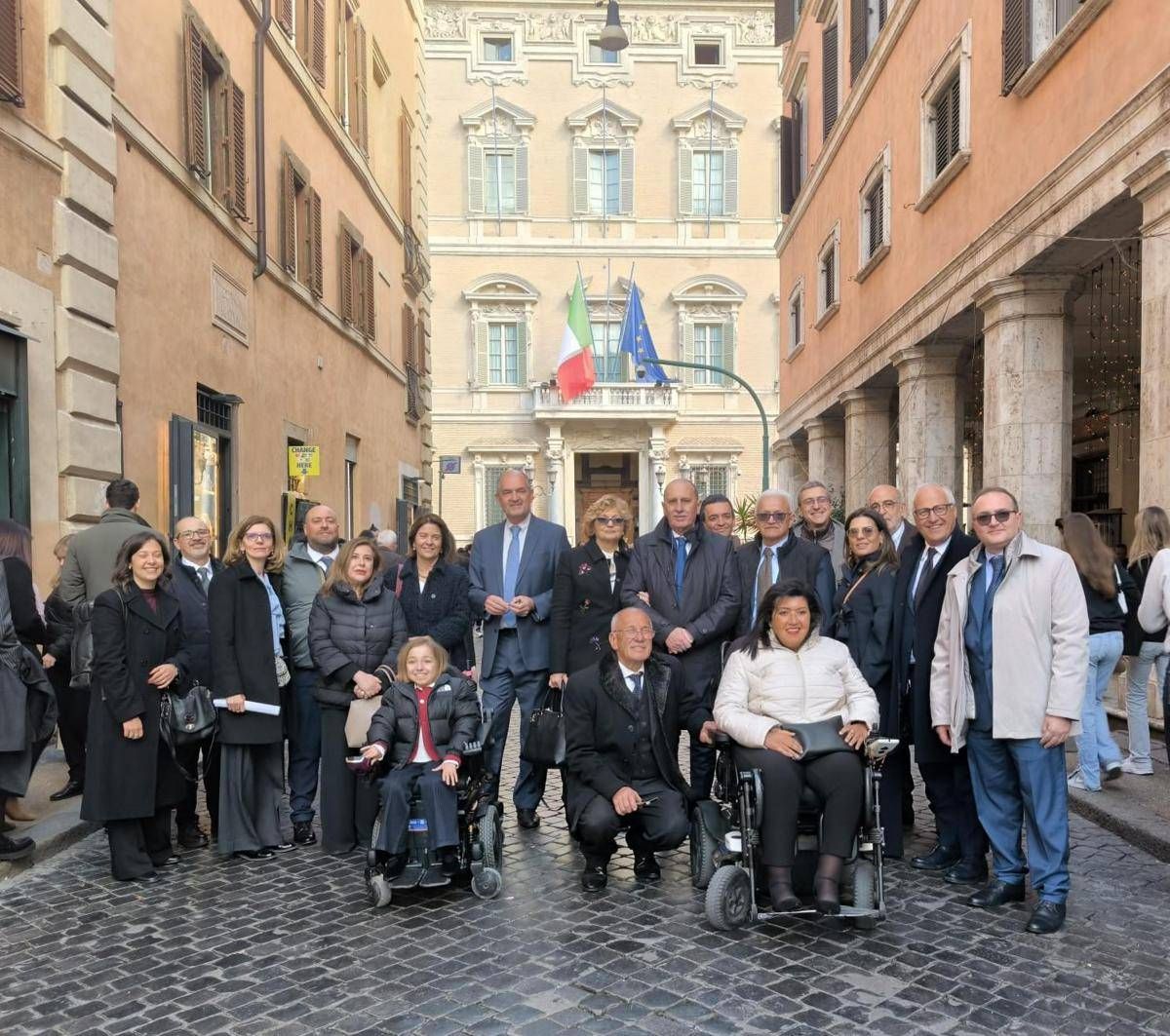 L'abbraccio come cura, il modello Nemo al Senato