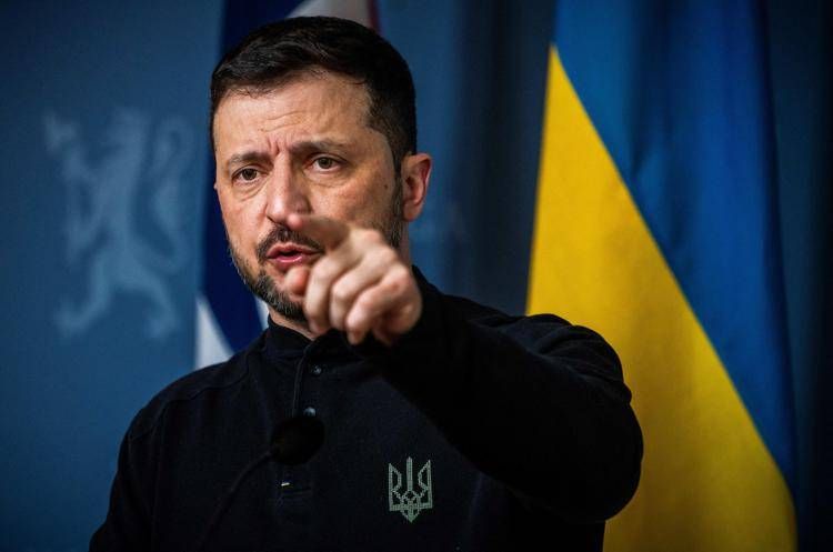 Ucraina, Zelensky a leader Ue: "Serve sostegno con soldi e armi" Ucraina, Zelensky a leader Ue: "Serve sostegno con soldi e armi"