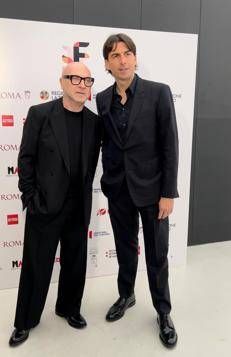 Lo stilista Domenico Dolce accanto all'assessore di Roma Capitale Alessandro Onorato