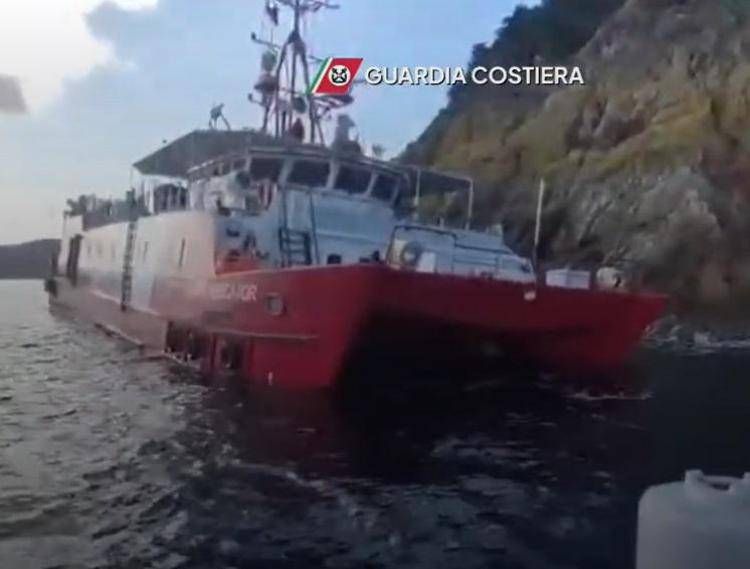 La nave incagliata
