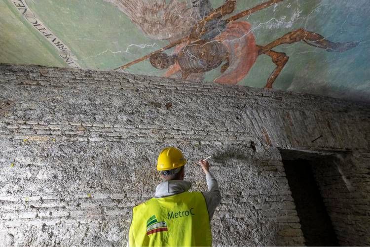 Roma, restaurata nell'ambito dei lavori per Metro C la chiesa di Santa Maria di Loreto Roma, restaurata nell'ambito dei lavori per Metro C la chiesa di Santa Maria di Loreto