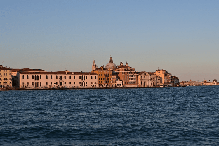 Venezia a rischio inondazioni estreme entro il 2150, l'allerta da uno studio INGV
