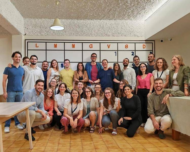 Formazione. Torna la Summer School di Prioritalia e APRA per scoprire come le nuove tecnologie dall’ia alla realta’ aumentata stanno cambiando i modelli di sviluppo sociali ed economici