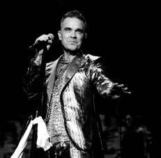 MediaWorld e Robbie Williams: partnership strategica per la nuova collezione audio PEAQ