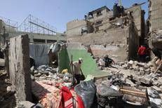 Il raid a Khan Yunis (Afp)
