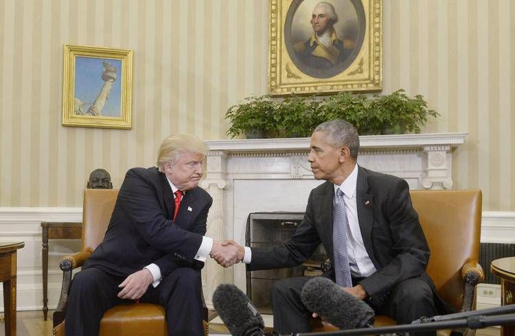 2020, Trump e Obama nello Studio Ovale - Fotogramma /Ipa