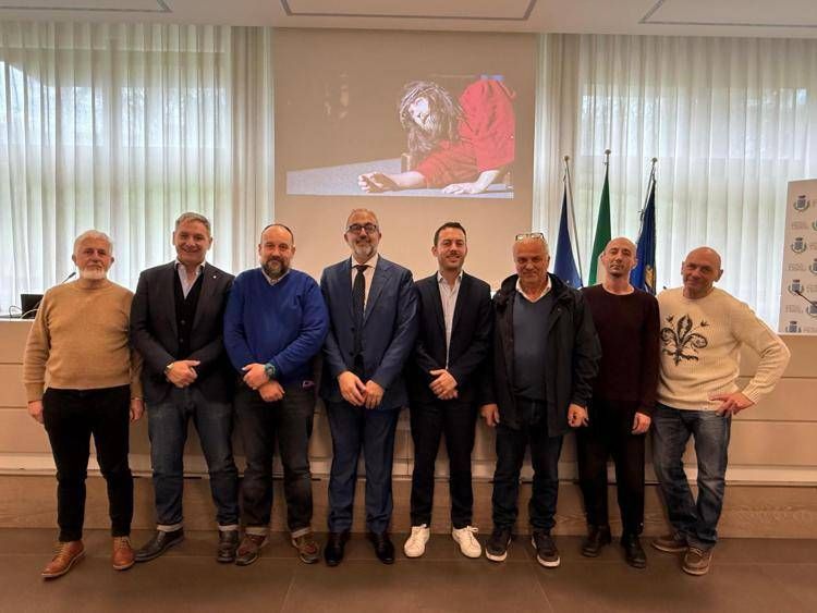 (la conferenza stampa di presentazione)