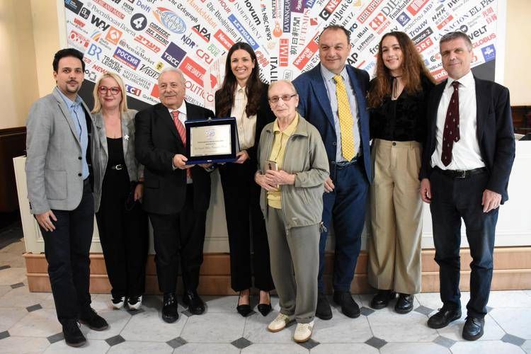 Alla Nazionale femminile di pallavolo il premio Stampa Estera 'Atleta dell'anno 2024'