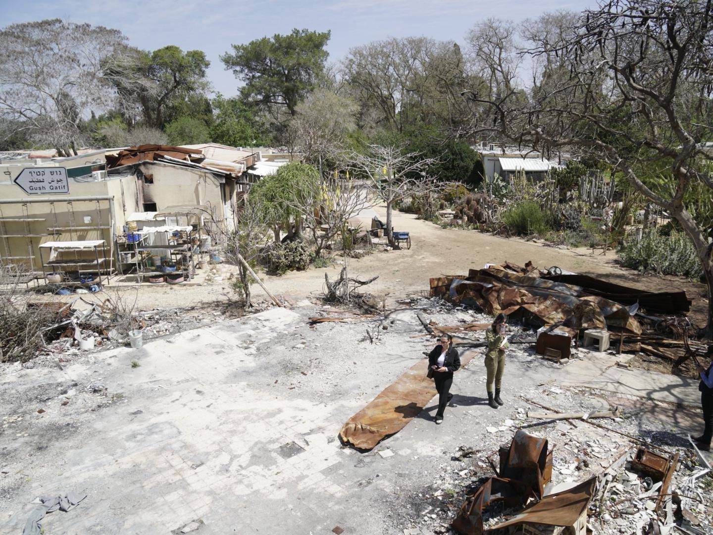 Macerie della casa di Miri e Amitai Ben Zvi, kibbutz Nir Oz, Israele