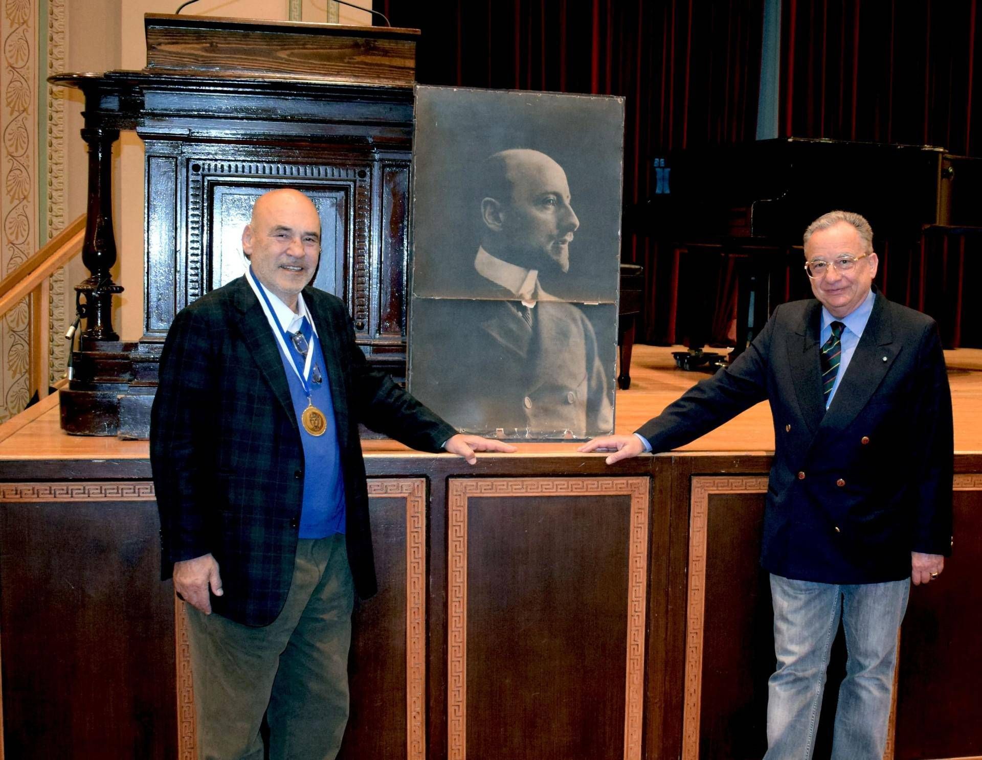 Atina Edebiyat Akademisi Guerri Fahri Üyesi