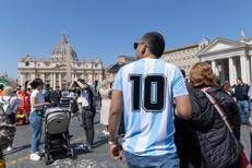 Fedeli in piazza San Pietro