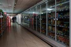 Il reparto surgelati di un supermercato spagnolo - Afp