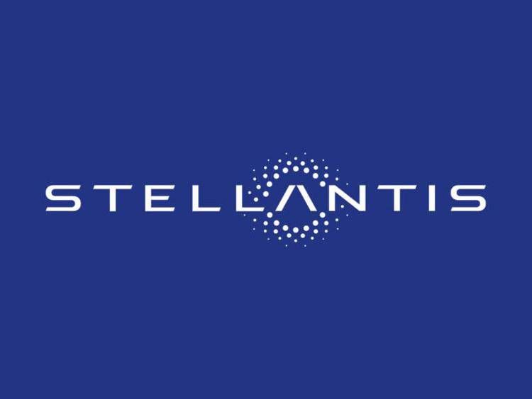 Stellantis: ricavi primo trimestre 35,8 mld (-14%), guidance sospesa per i dazi