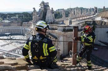 Conclave, conto alla rovescia: le tappe che porteranno all'elezione del nuovo Pa