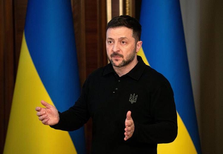 Ucraina, Zelensky: "Dopo colloquio in Vaticano, Trump vede cose diversamente"