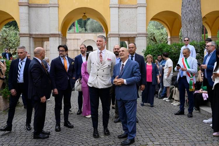 Il ministro Giuli in visita al Vittoriale