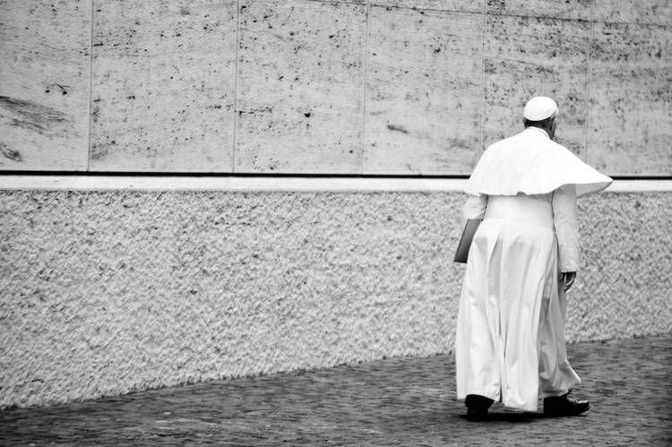 Conclave: tutti i titoli del papa tra storia, fede e potere