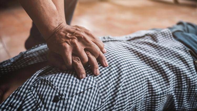 Sanità, ogni 8 minuti un morto per arresto cardiaco, progetto 'Più formi più salvi'
