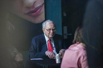 Buffett va in pensione, ma resterà presidente di Berkshire Hathaway