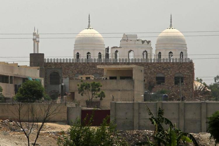 Seminario islamico parzialmente danneggiato dall'attacco indiano alla periferia di Bahawalpur, nella provincia pakistana del Punjab - (Afp)