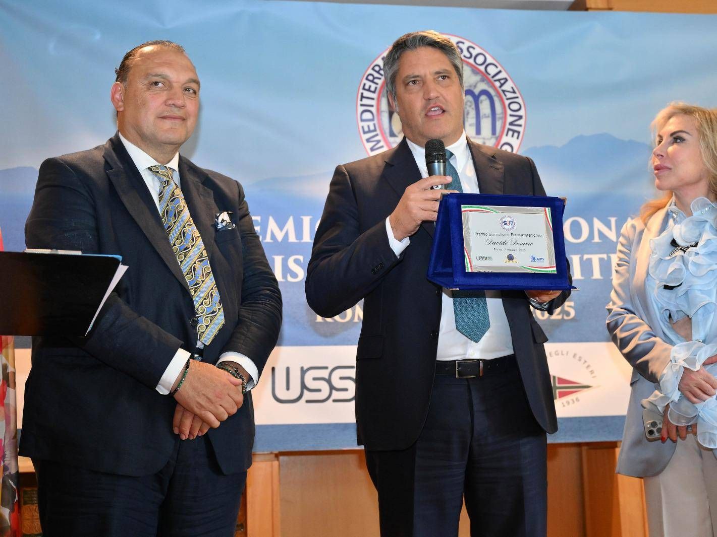 Dundar Kesapli con il direttore dell'Adnkronos Davide Desario