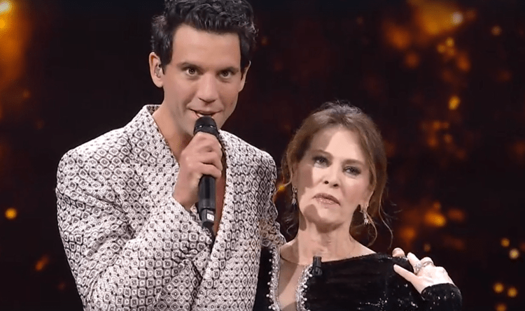 I David 2025 iniziano con 'We are golden' di Mika. Di Leva è Miglior non protagonista: "Dedico il premio all'amicizia" I David 2025 iniziano con 'We are golden' di Mika. Di Leva è Miglior non protagonista: "Dedico il premio all'amicizia"