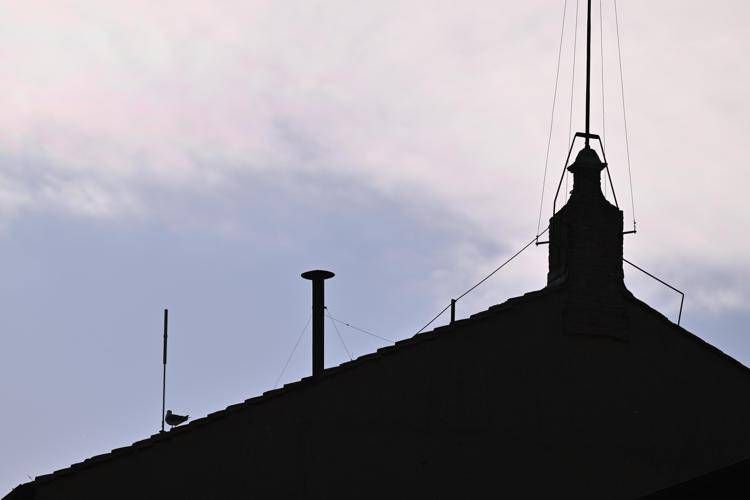 Conclave, anche la seconda fumata è nera Conclave, anche la seconda fumata è nera
