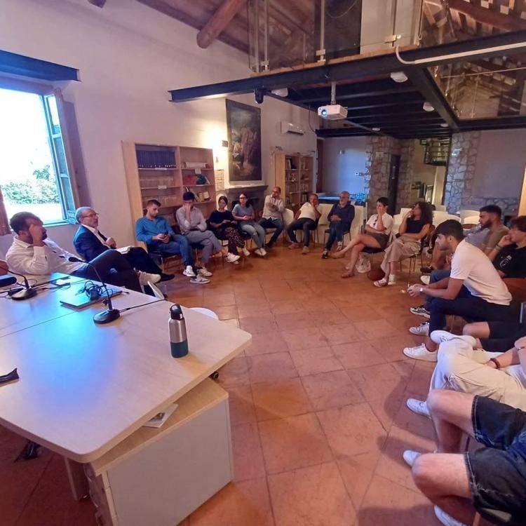 Comunità Coraggiose: dal progetto pilota realizzato in Campania eCalabria, nasce una guida per combattere lo spopolamento e dar vita a progettidi sviluppo locale sostenibile