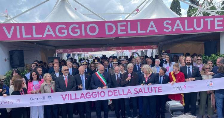 Il taglio del nastro del Villaggio della Salute - Adnkronos 