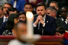 JD Vance durante la visita in Vaticano